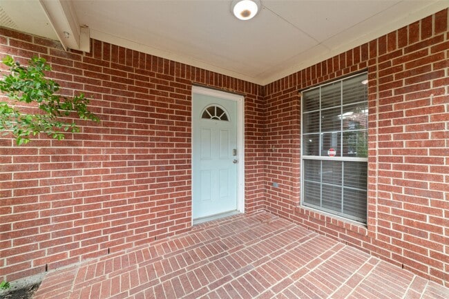 Photo - 22911 Sebastian Dr