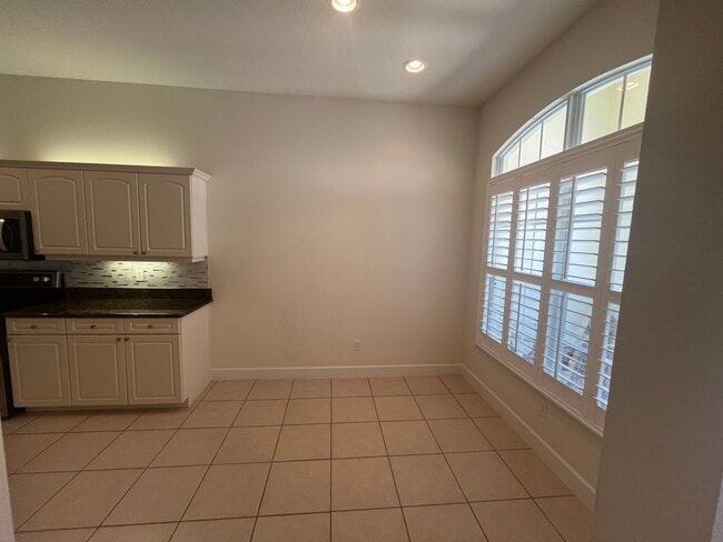Photo - 1436 Carlow Cir