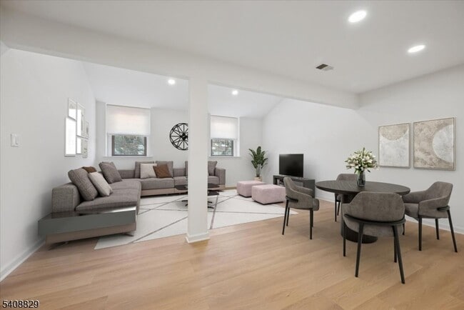 Building Photo - 103 Park Ave Unit E201