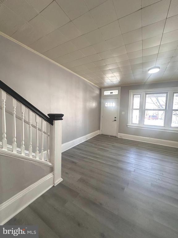 Photo - 491 W Hanover St