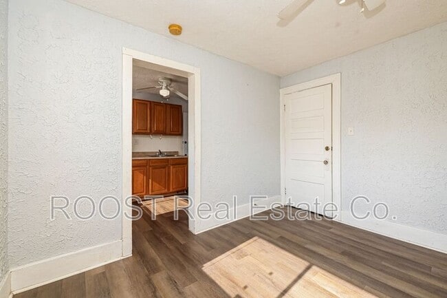 Photo - 4009 E 3rd St