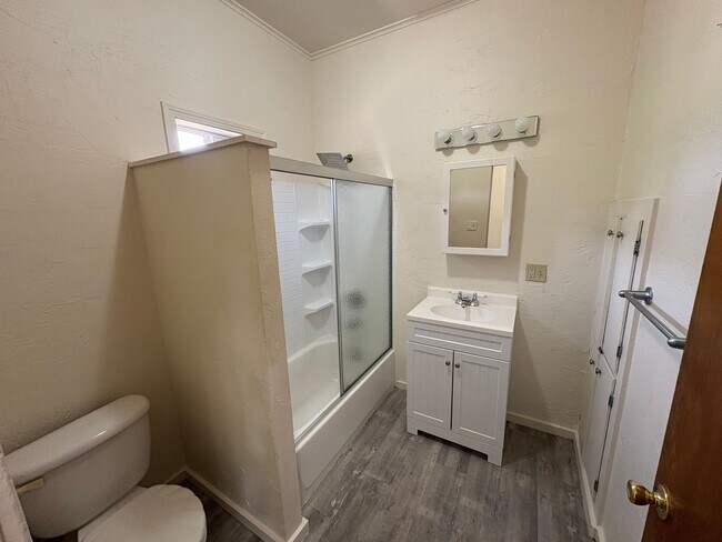Photo - 3 Bed 2 Bath Home
