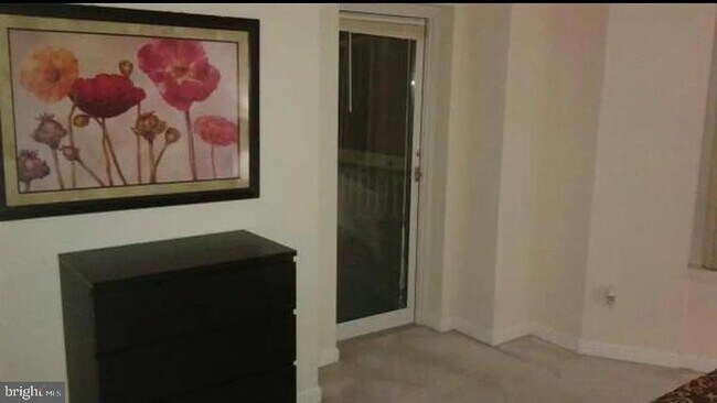 Photo - 100 Harborview Dr Unit 906