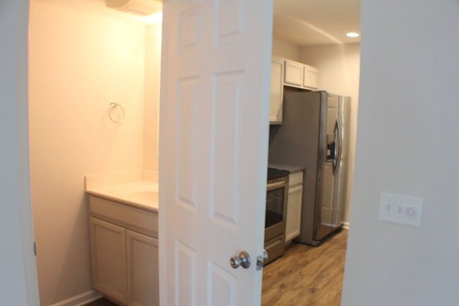 Photo - Spacious 3-Bedroom Townhome for Rent – Steps from Sentara RMH!