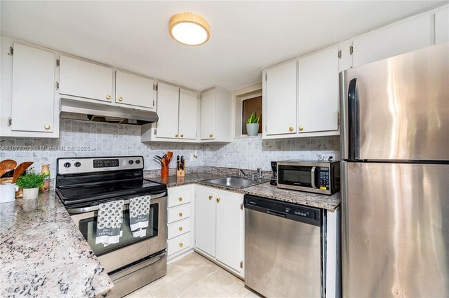 Photo - 8290 Lake Dr Unit 338