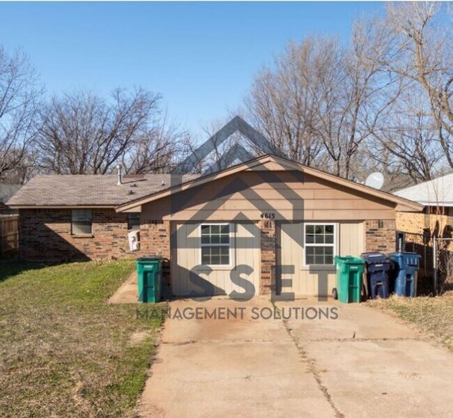 Photo - Charming 5 Bedroom House