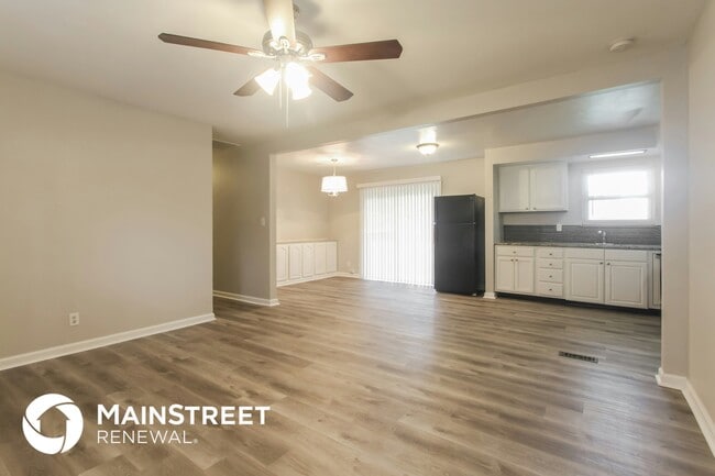 Photo - 5105 Rixon Ave