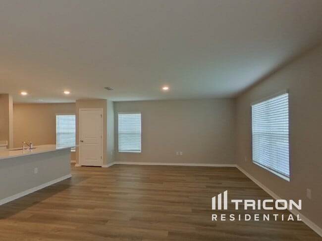 Photo - 5026 Rocky Coast Pl