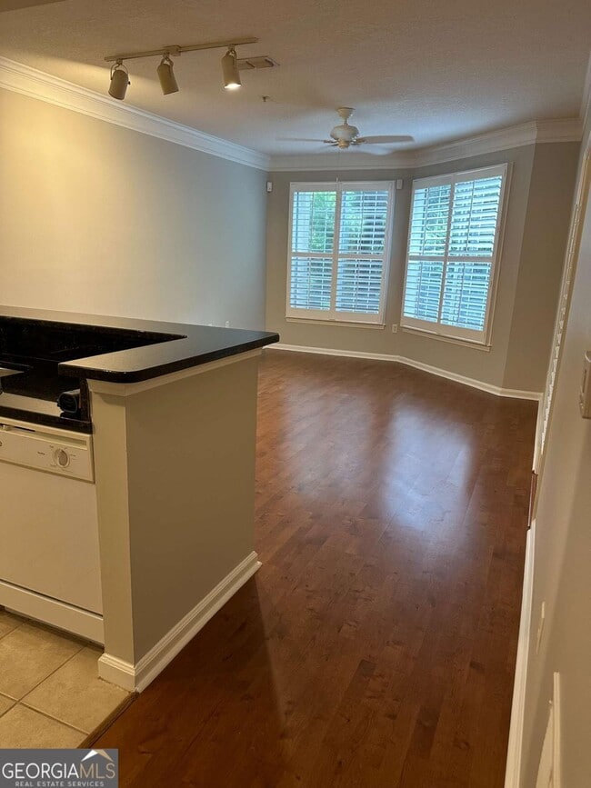 Building Photo - 5208 Westchester Ridge NE Rental