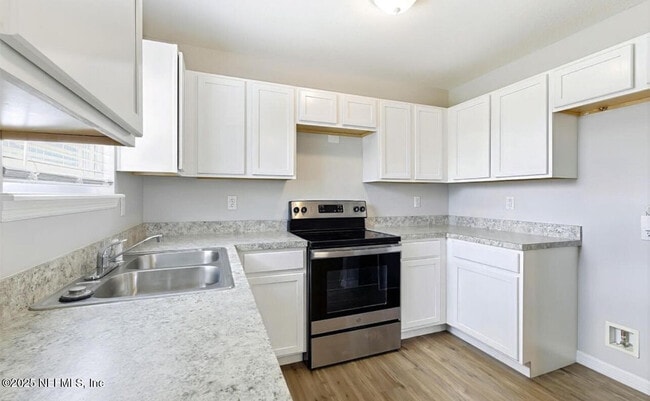 Photo - 1428 Barnett St