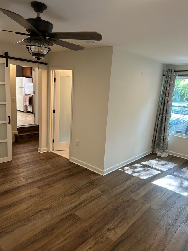 Dormitorio de la suite principal - 3992 College Ave