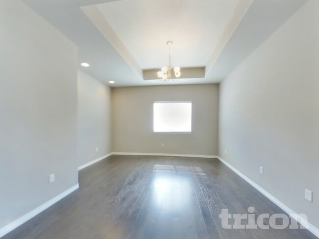 Photo - 1804 Ruddlesway Dr