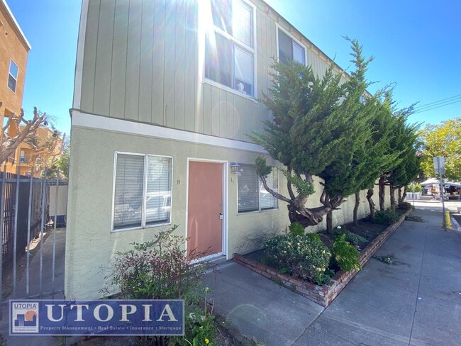 Building Photo - Ground Floor Studio, Near Boardwalk and Ma... Unit 11 Rental
