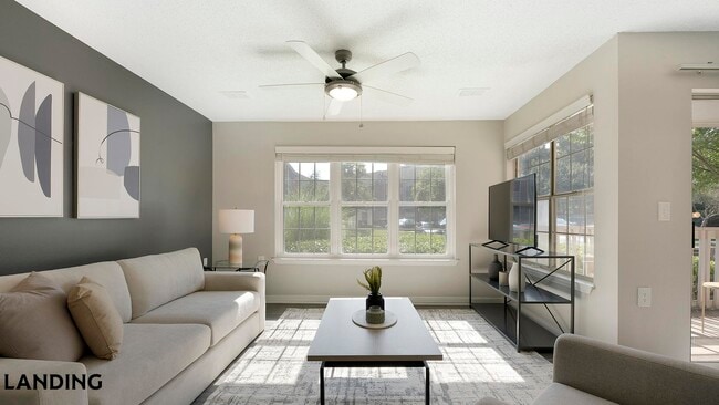 Building Photo - 9500 Williamsburg Plaza Unit 9504-203