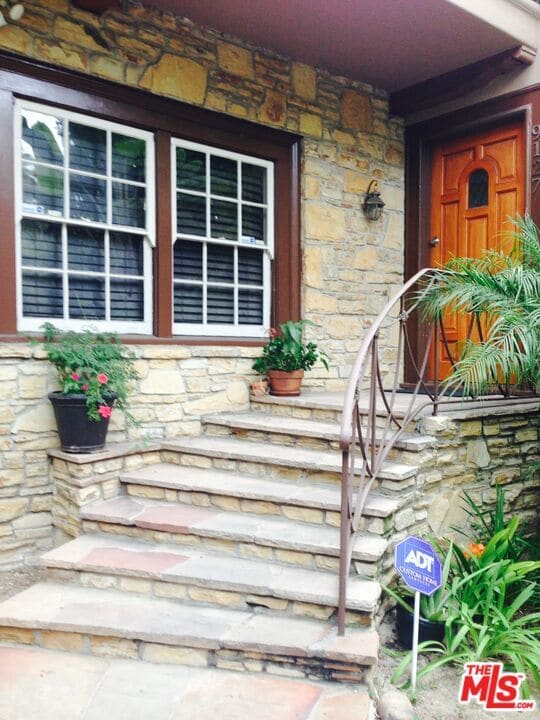 Photo - 9127 Phyllis St