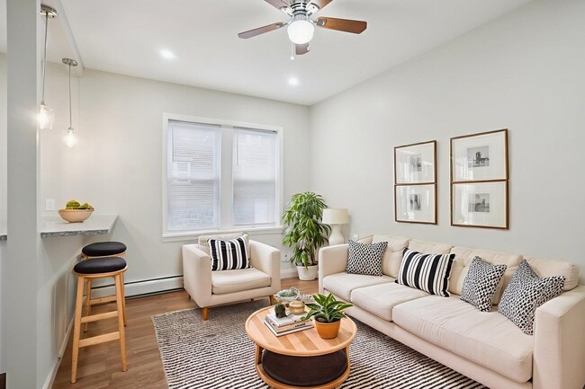 Photo - 523 Grand Ave Unit 1R