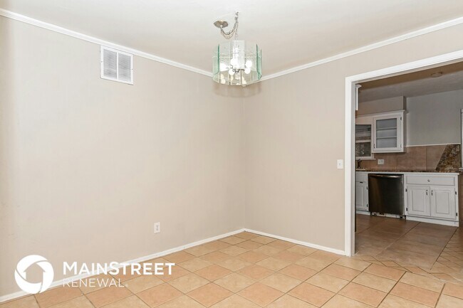 Photo - 4605 NW 57th St
