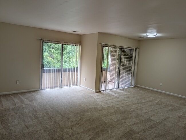 Photo - 10246 Prince Pl Unit 10246-207