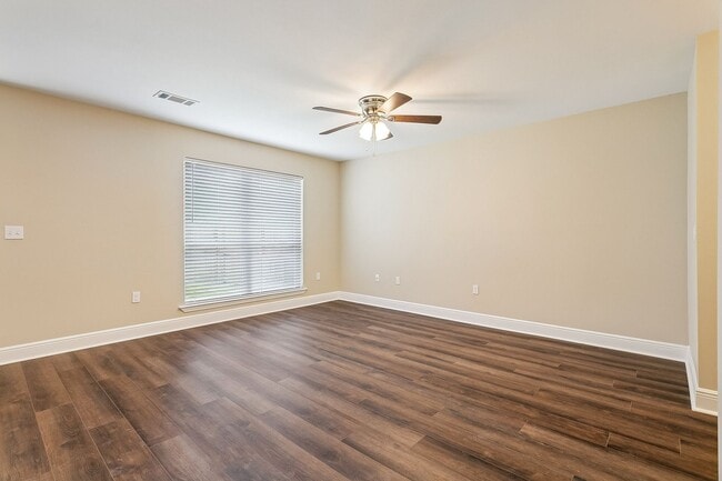 103 Covington Meadow Cir
