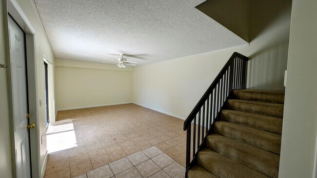 Photo - 555 Green Springs Pl