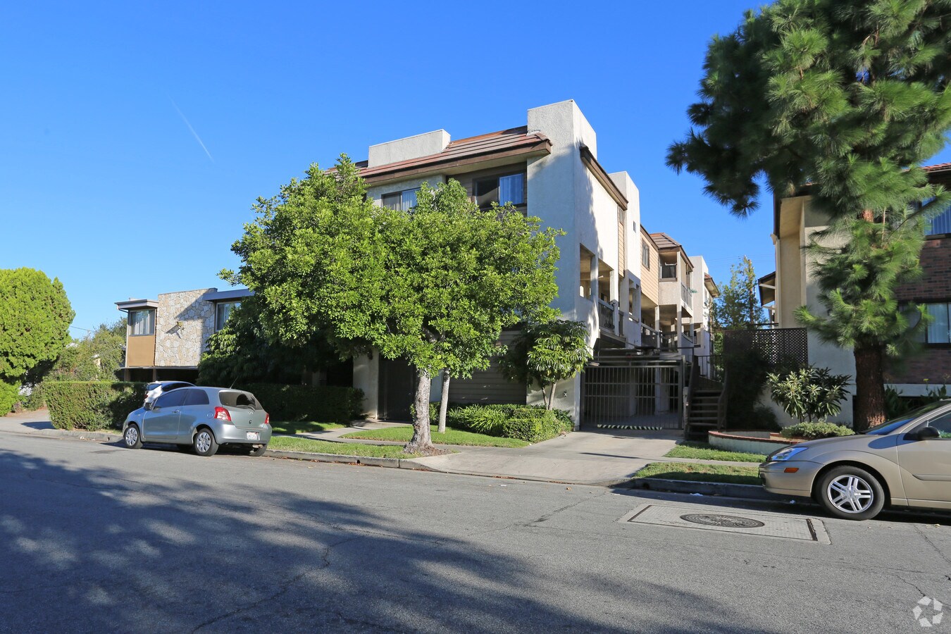 Photo - 627 Orange Grove Ave