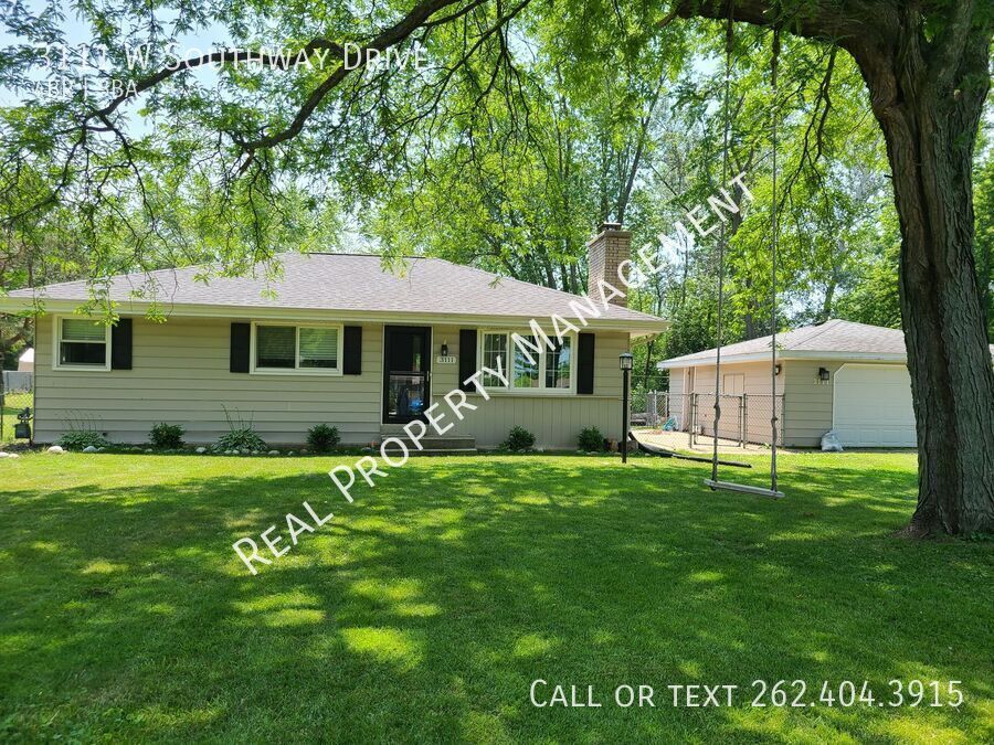 Photo - 3111 W Southway Dr House