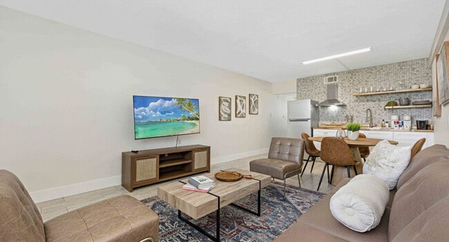 Photo - 556 Coral Ct Unidad SI FL3-ID1502040P