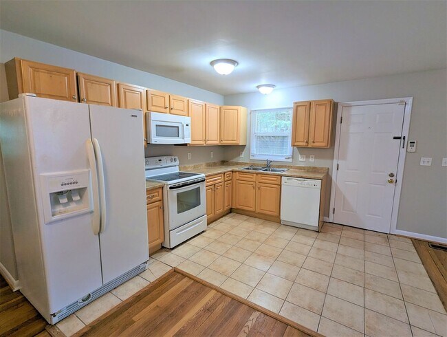 Photo - 16 Bolin Heights Unidad A