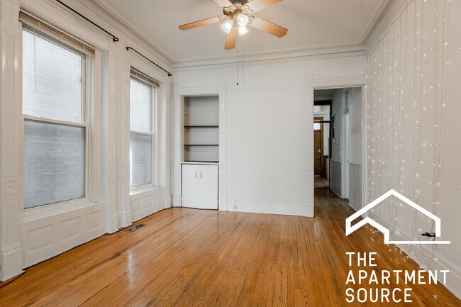 Photo - 241 W Scott St Unit 1