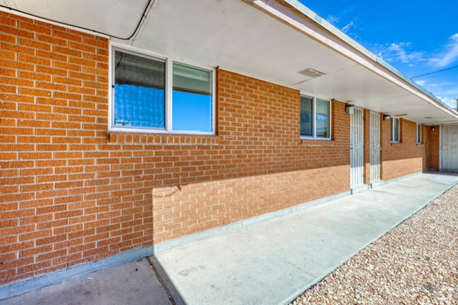 Building Photo - 8709 Lawson St Rental