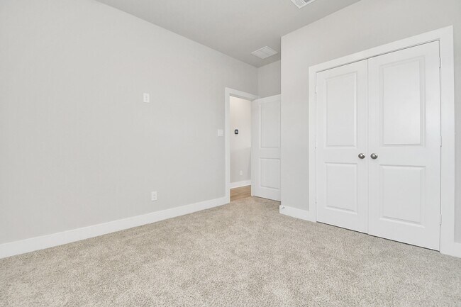 Photo - 21034 Shore Oak Dr