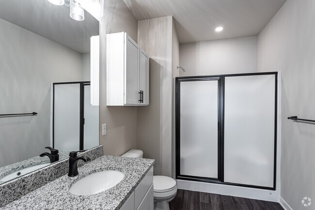 Chesterfield II (B2): 2 Bedrooms, 2 Bathrooms, and 1210 sqft