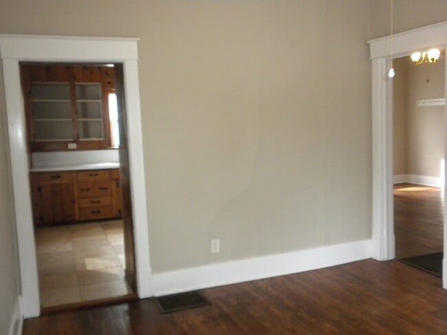 Photo - 3 Bedroom House-Downtown