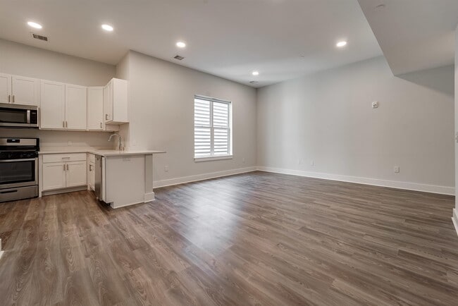 Photo - 660 Grand St Unit 413