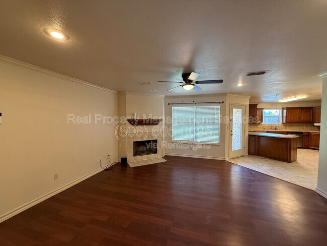 Photo - 4625 Fordham St