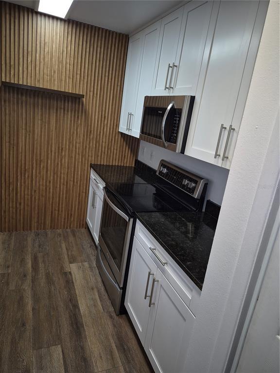 Photo - 7709 W Hanna Ave