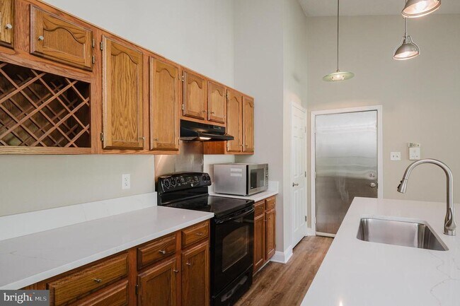 Photo - 3100 Cardinal Way Unit 3100-J