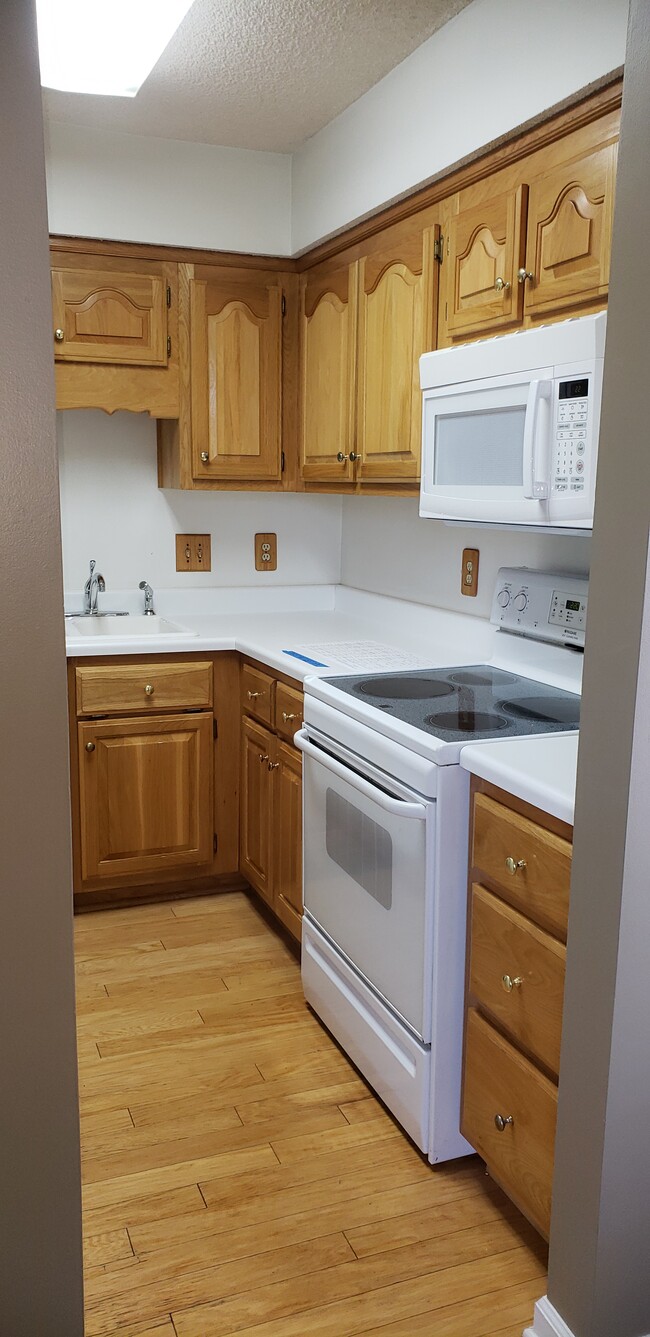 Kitchen - 760 Fox Ridge Dr Unit 760