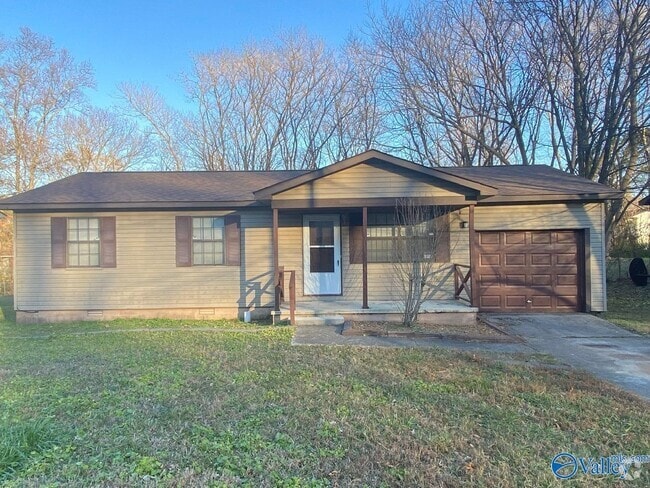Building Photo - 5020 Kyle Ln NW Rental