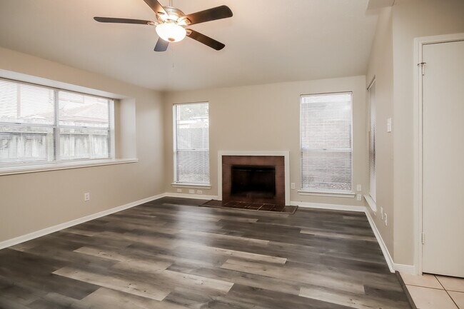 Photo - 7819 Terra Cotta Dr