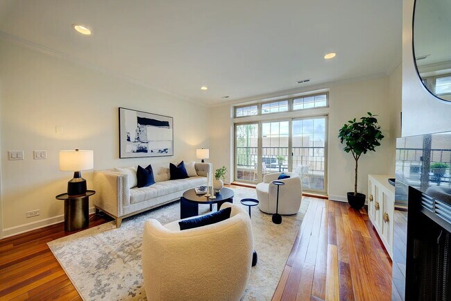 Photo - 1347 N Ashland Ave