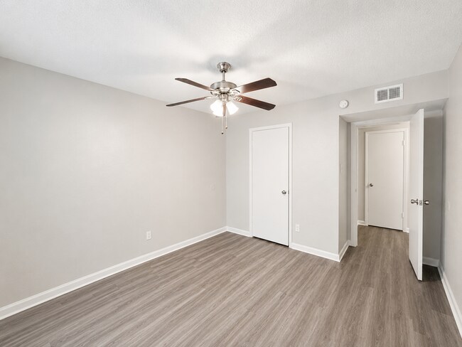 Spanish Cove Apartments