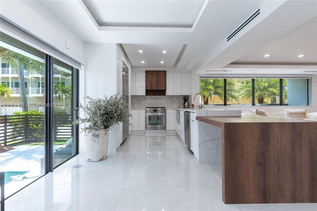 Photo - 5601 N Ocean Dr