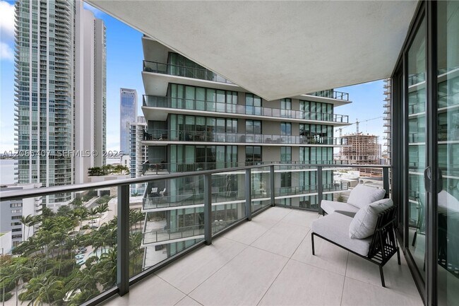 Photo - 650 NE 32nd St Unit 1501