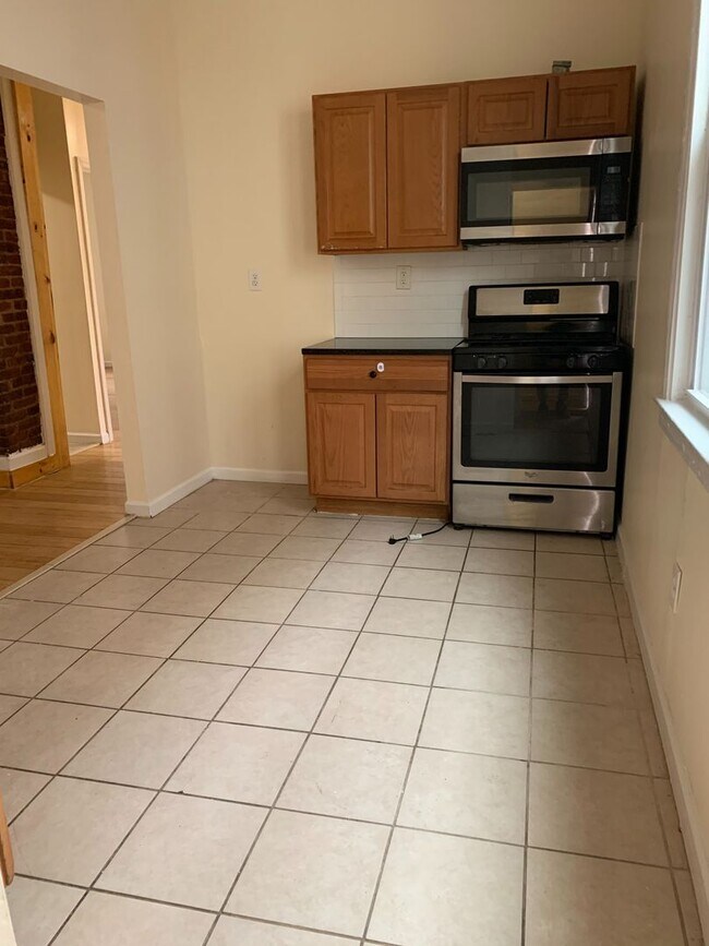 14 Wainwright St Unit 1