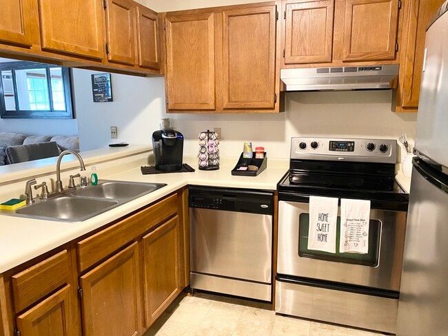 Oakton Beach Apartments