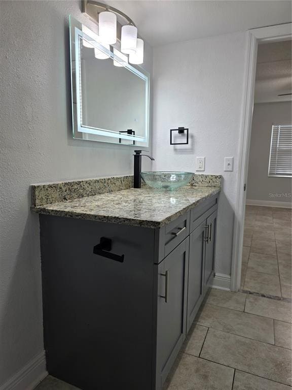 Building Photo - 3821 N Oak Dr Unit J51