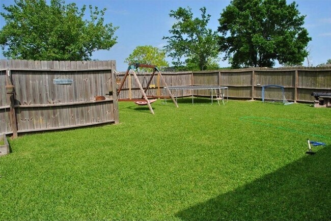 Photo - 2802 Kentucky Ave
