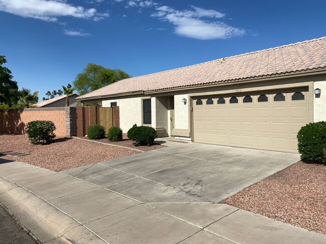 3 bed, 2 bath SFH with pool, N Phoenix - 3 bed, 2 bath SFH with pool, N Phoenix House