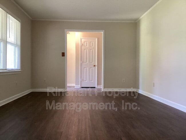 Photo - 760 Goudlock Rd